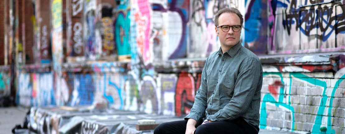 Sa., 17.10.2026, 20:30 Uhr – Rene Sydow mit seinem neuen Programm „Sie dürfen sich wieder setzen“