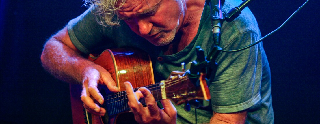 Sa., 13.12.2025, 21:00 Uhr – Dieter bornzero Bornschlegel, der "ungekrönte König der horizontalen Gitarre